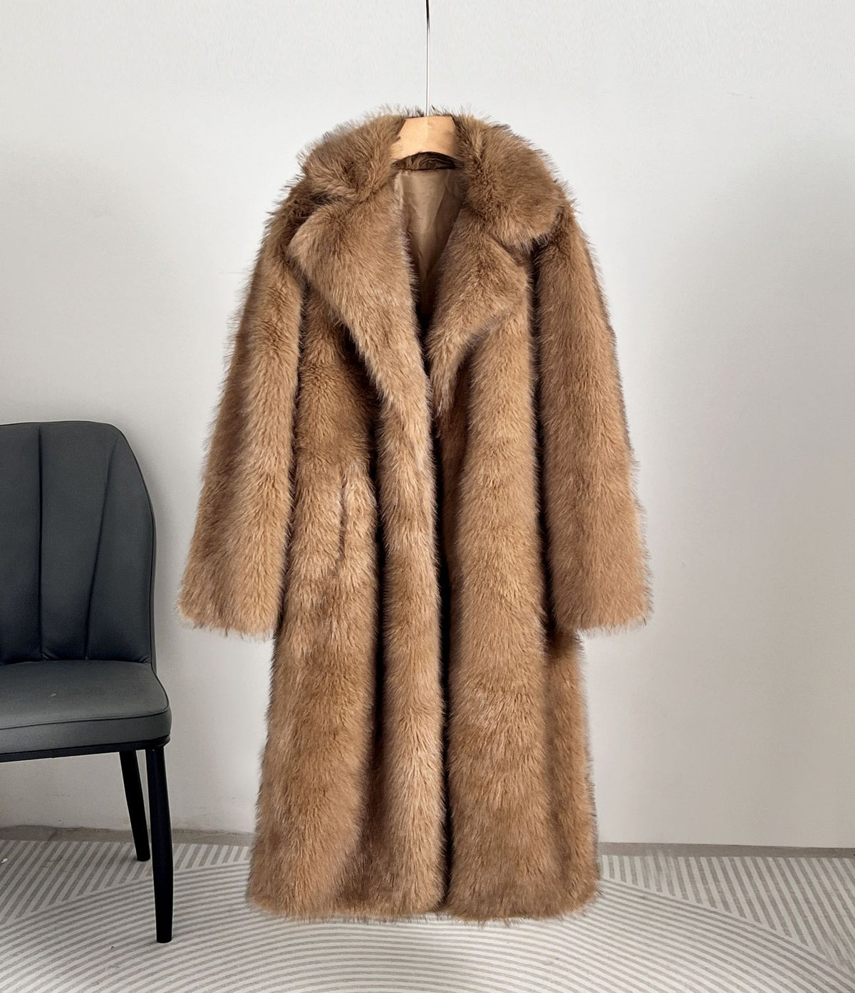 Women's Long Lapel Faux Fur Coat