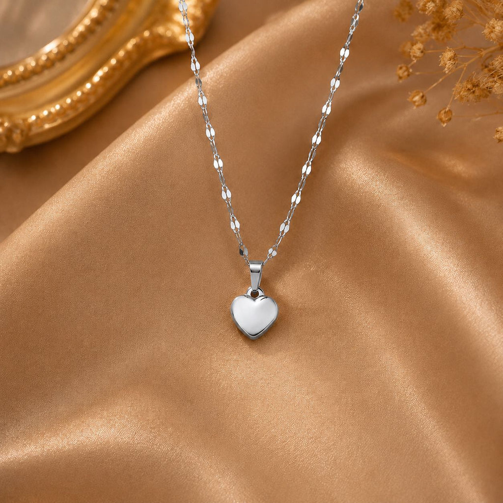 Peach-shaped jewelry heart necklace
