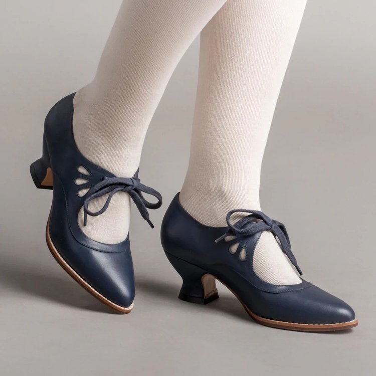 New Style Cut Out High-Heeled Lace-Up Large Size Women's Casual Shoes