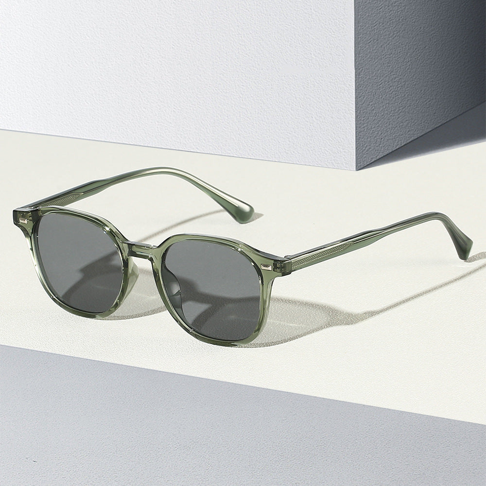 Retro Oval Frame Sunglasses with UV400 Protection