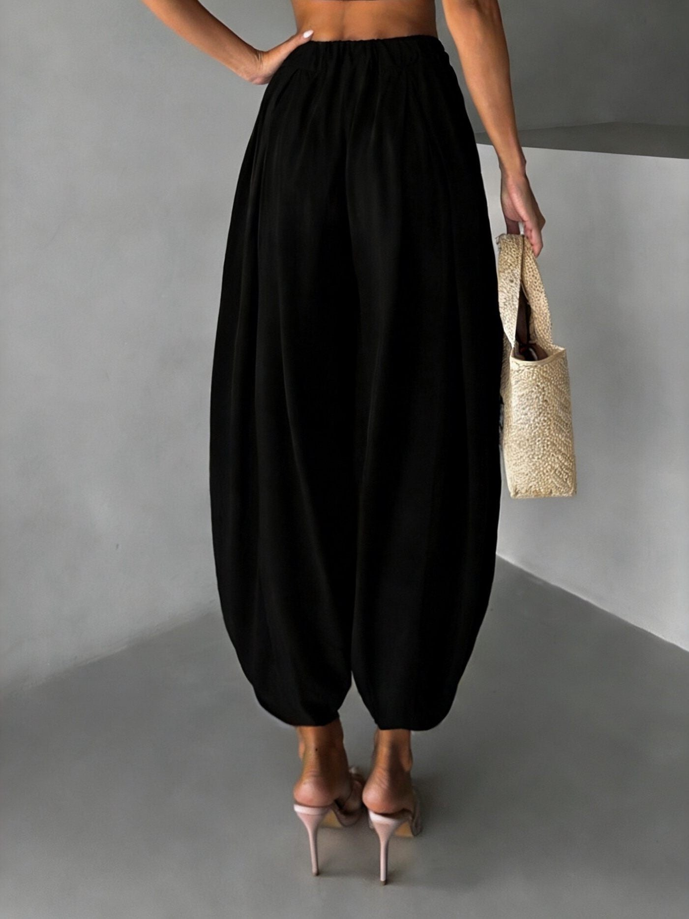 Elastic Waisted Solid Color Lantern Pants