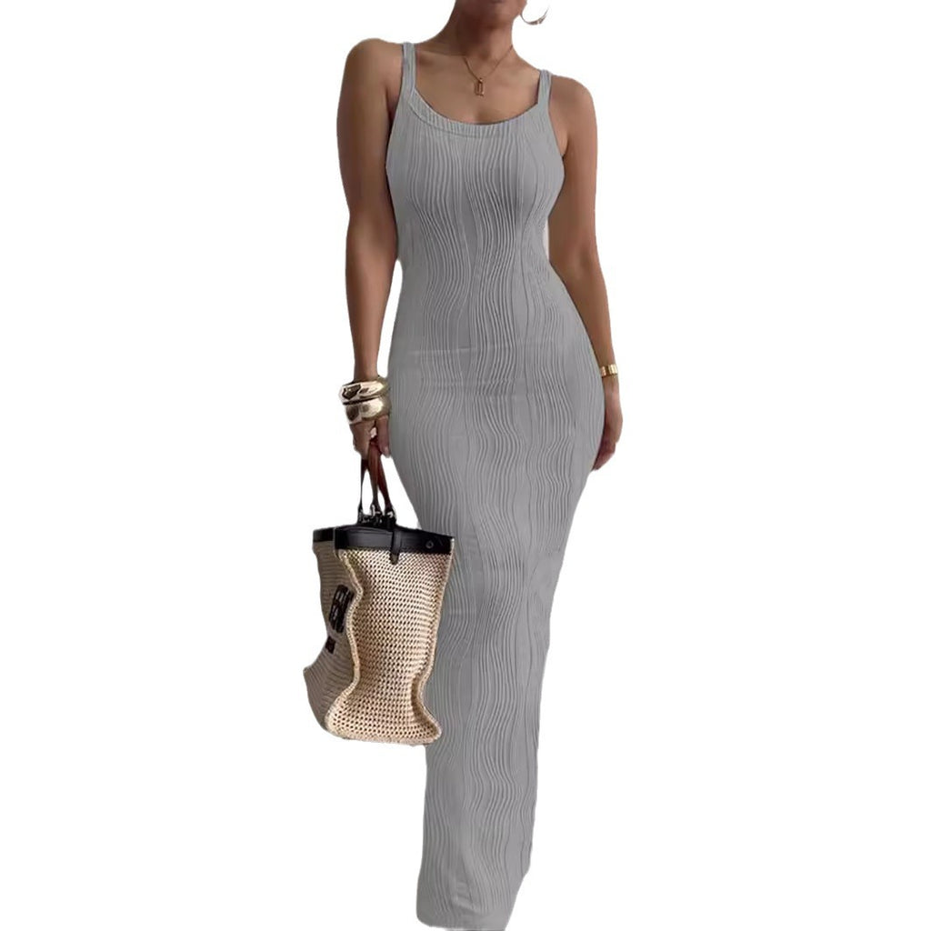 Sleeveless sheath dress