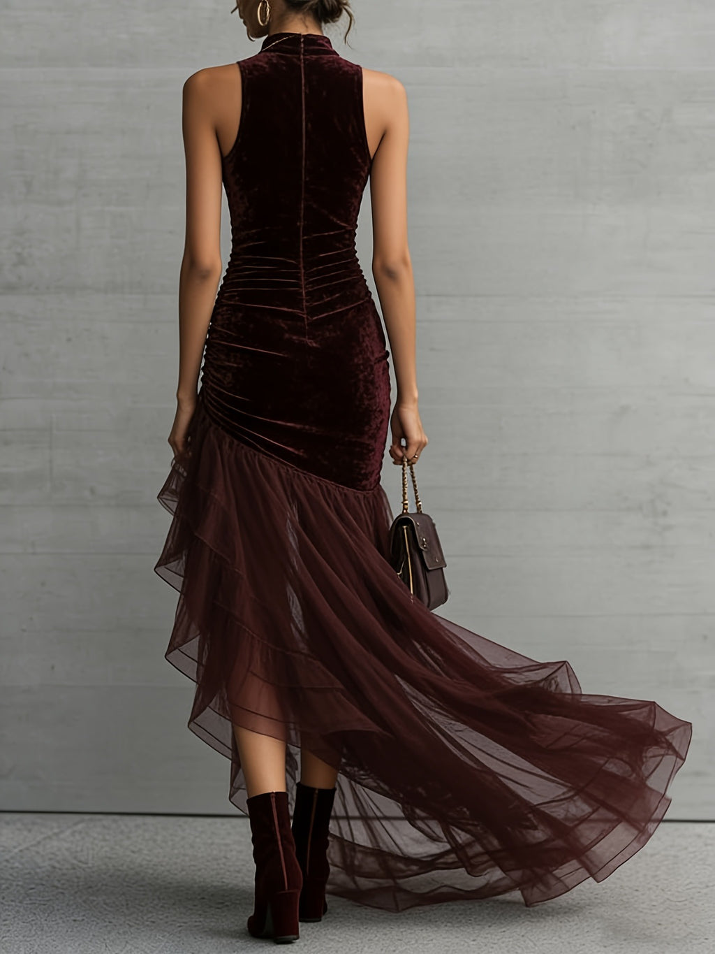 Women's Velvet High-Neck Sleeveless Evening Dress with Pleated Tulle Train