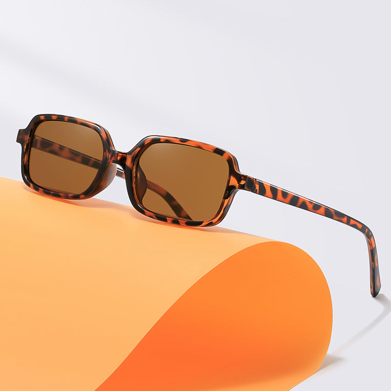 Retro Square Frame UV400 Protection Sunglasses