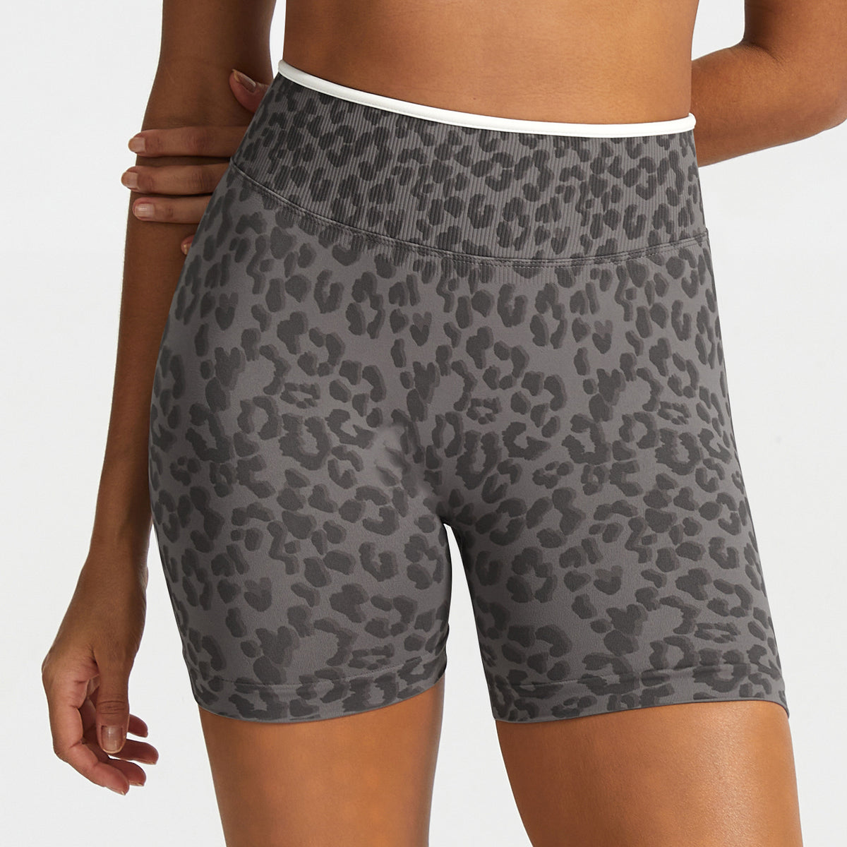 Seamless Yoga Set with Sports Bra and Leggings