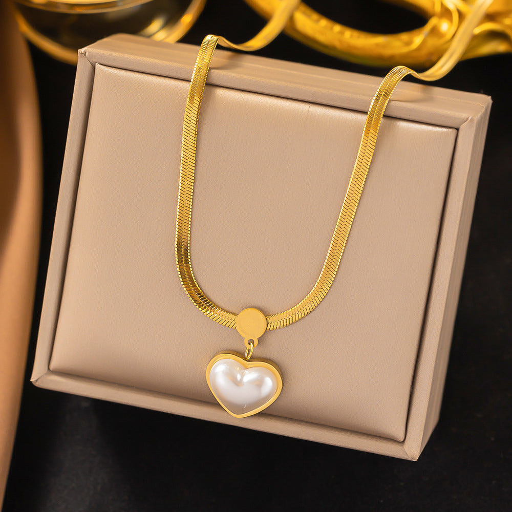 Titanium Steel Heart-Shaped Necklace for Women Fashion Heart Pendant Necklace