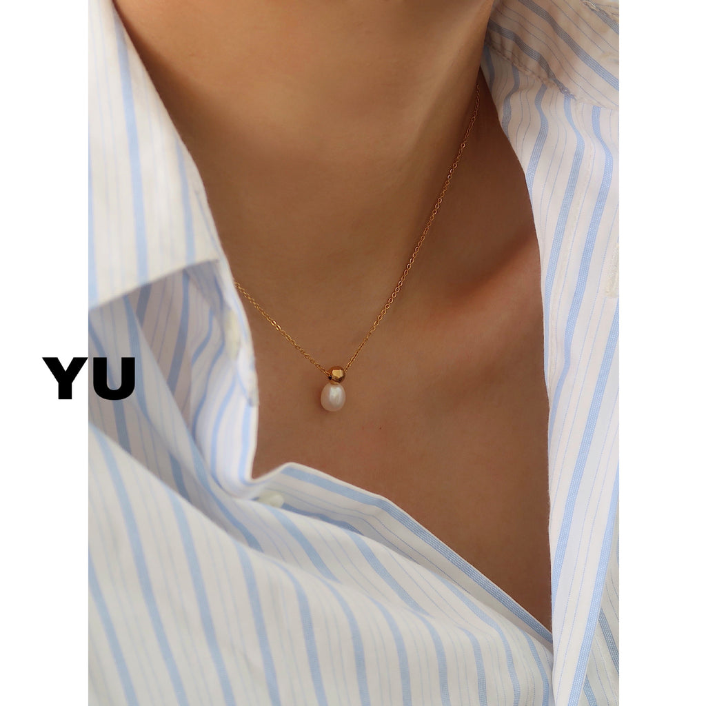 Retro natural freshwater pearl perfume bottle chain