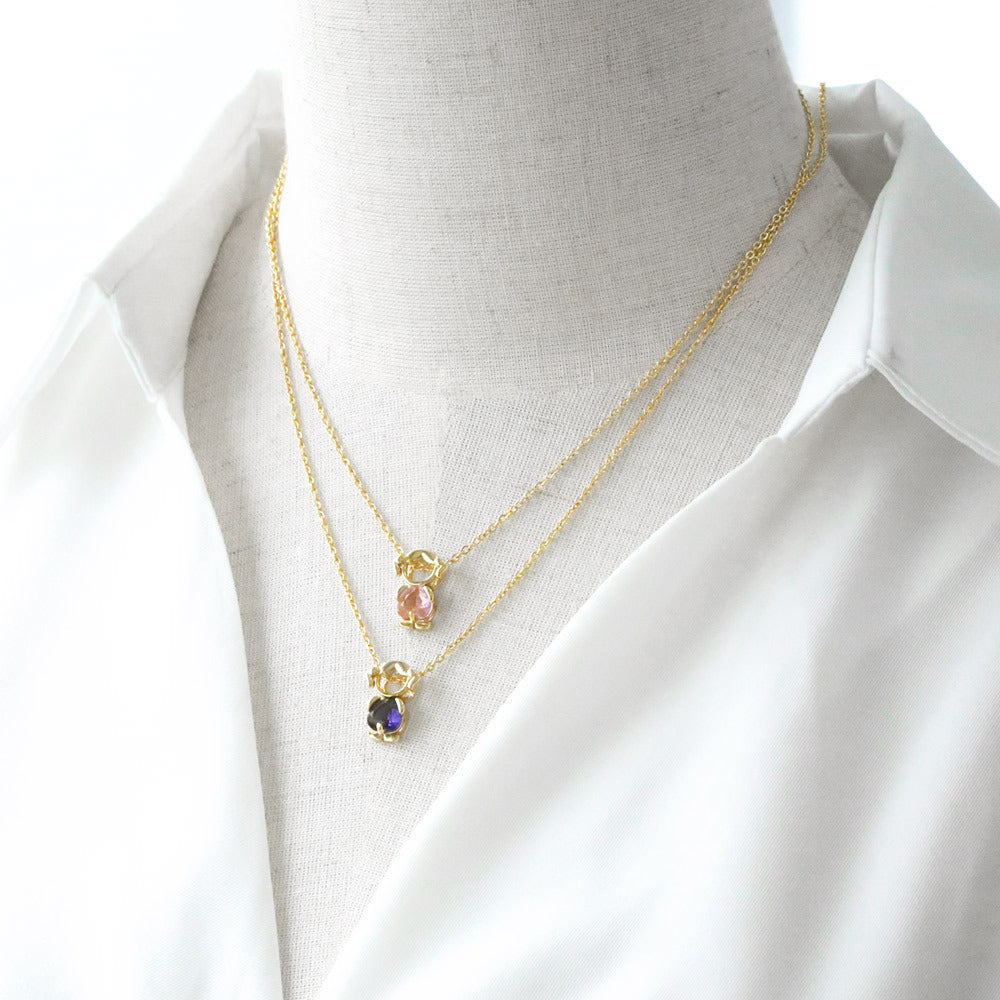 Hanging pendant necklace with hearts