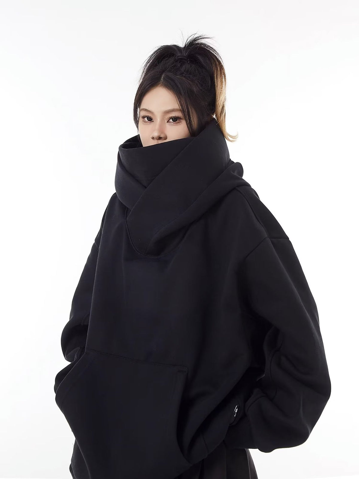 American-Style Functional Hooded Sweatshirt with High Collar