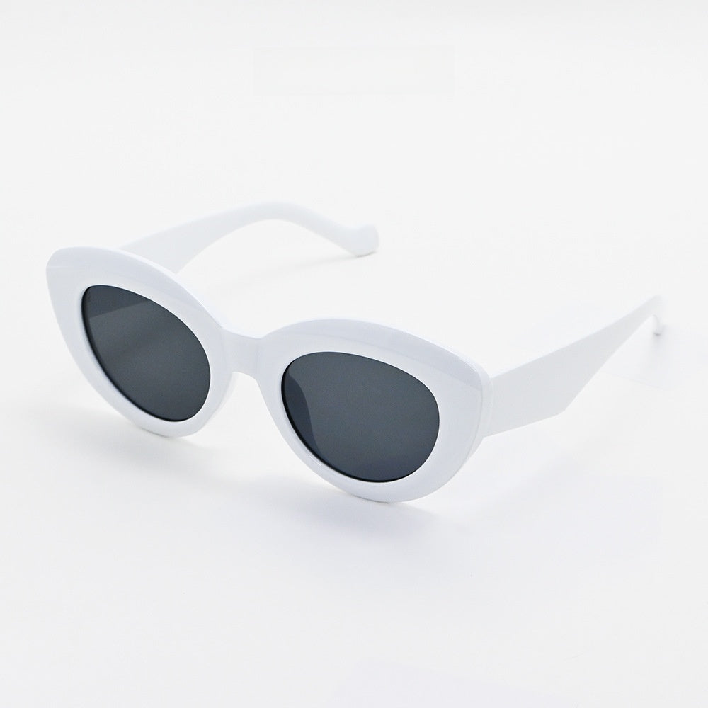 Large Frame Cat-Eye Sunglasses UV400 Protection