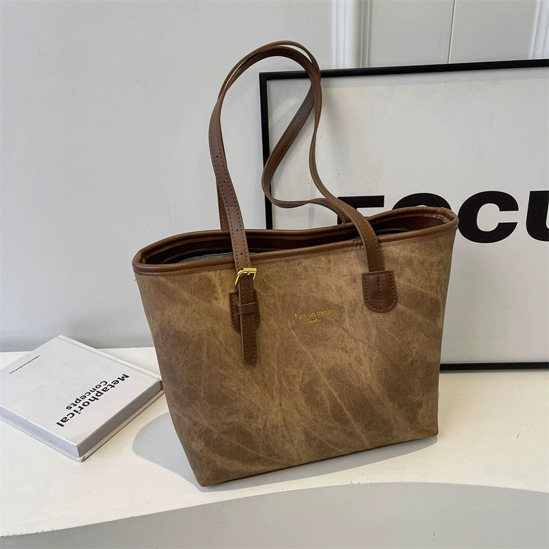 Large-capacity tote bag