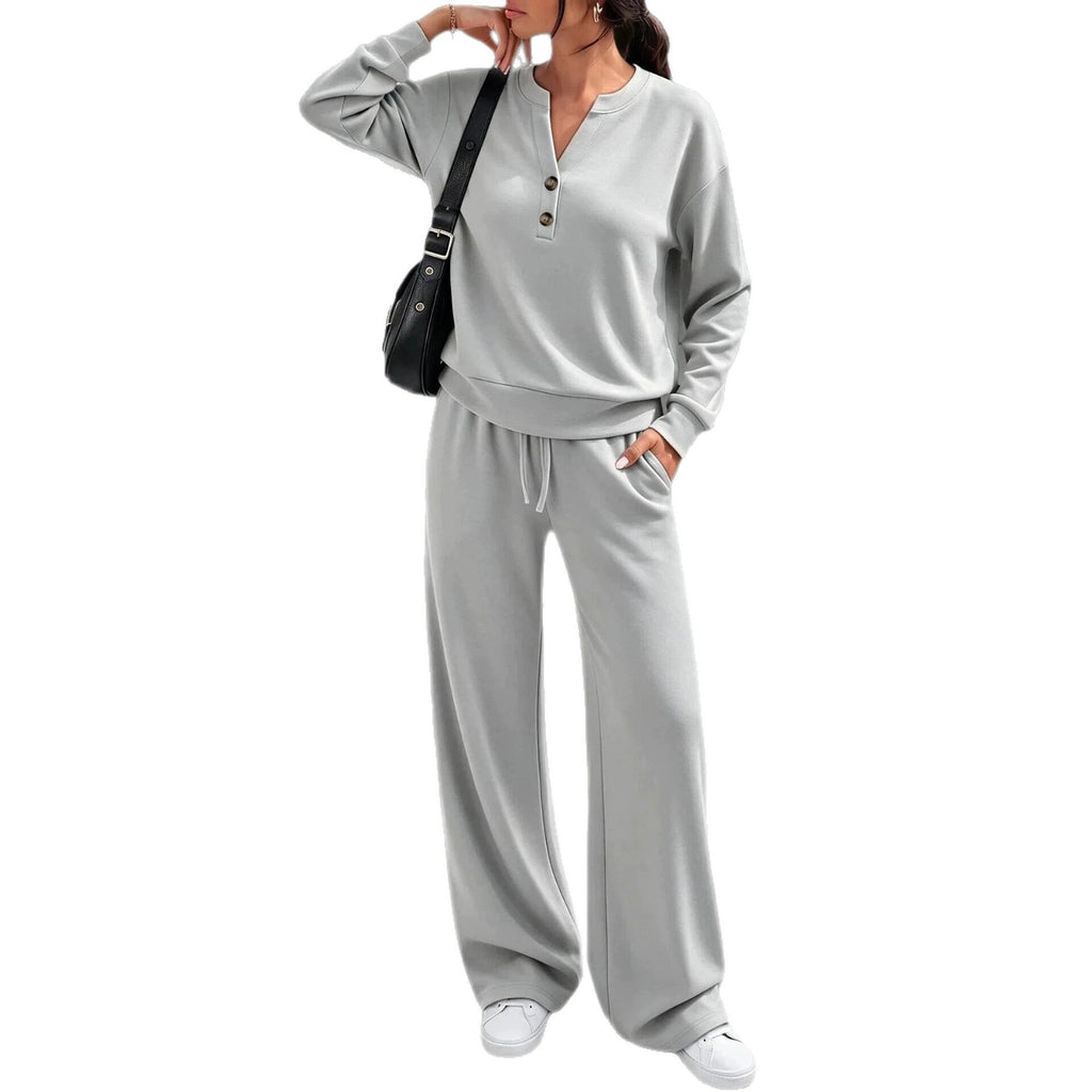 Loose-fitting long-sleeve top and wide-leg pants