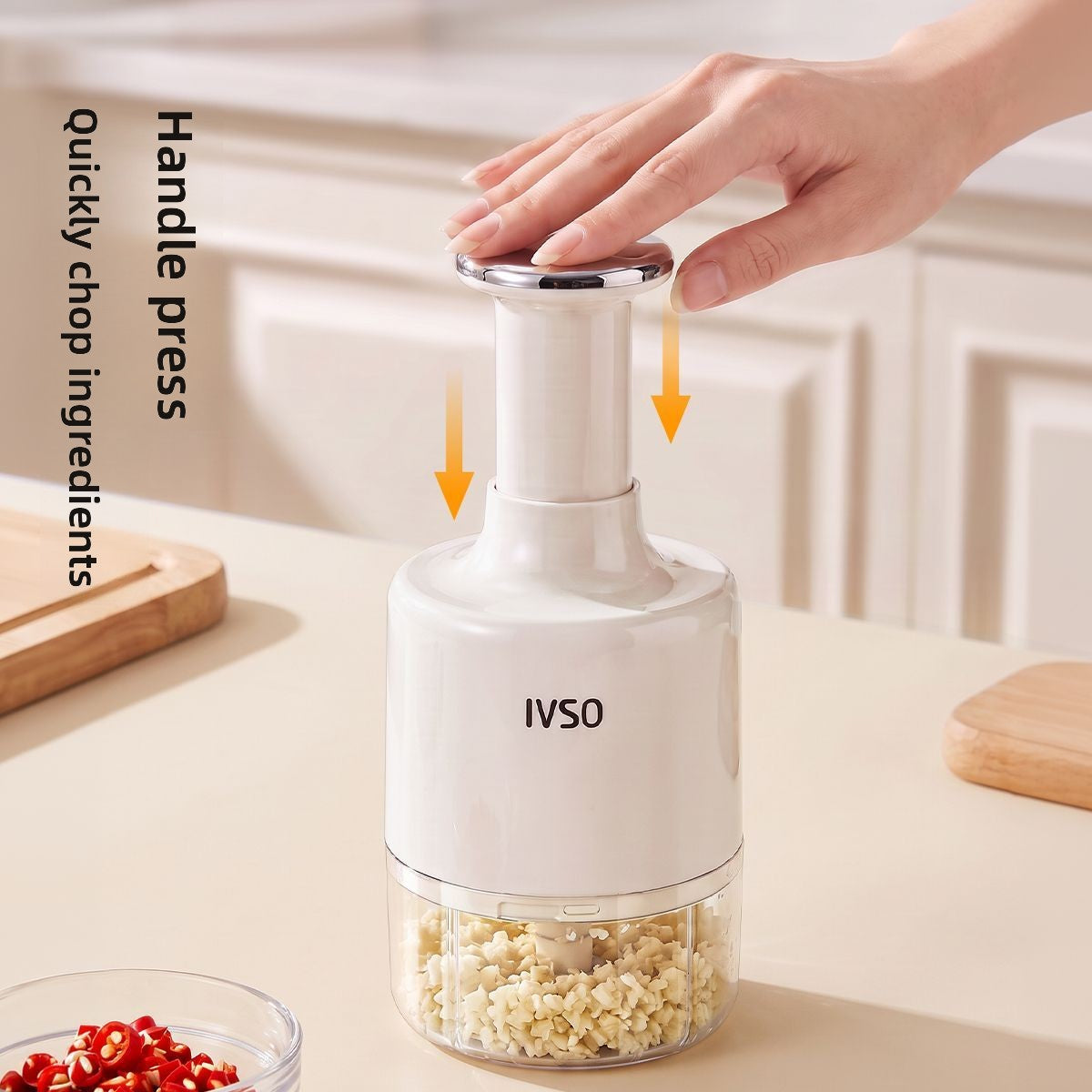 Press-type garlic cutter