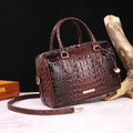 Women?s vintage handbag