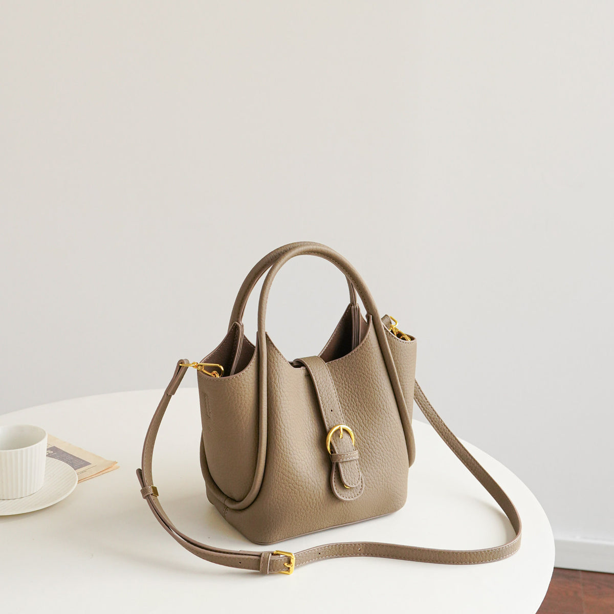 Women's  Versatile Shoulder Crossbody Bag