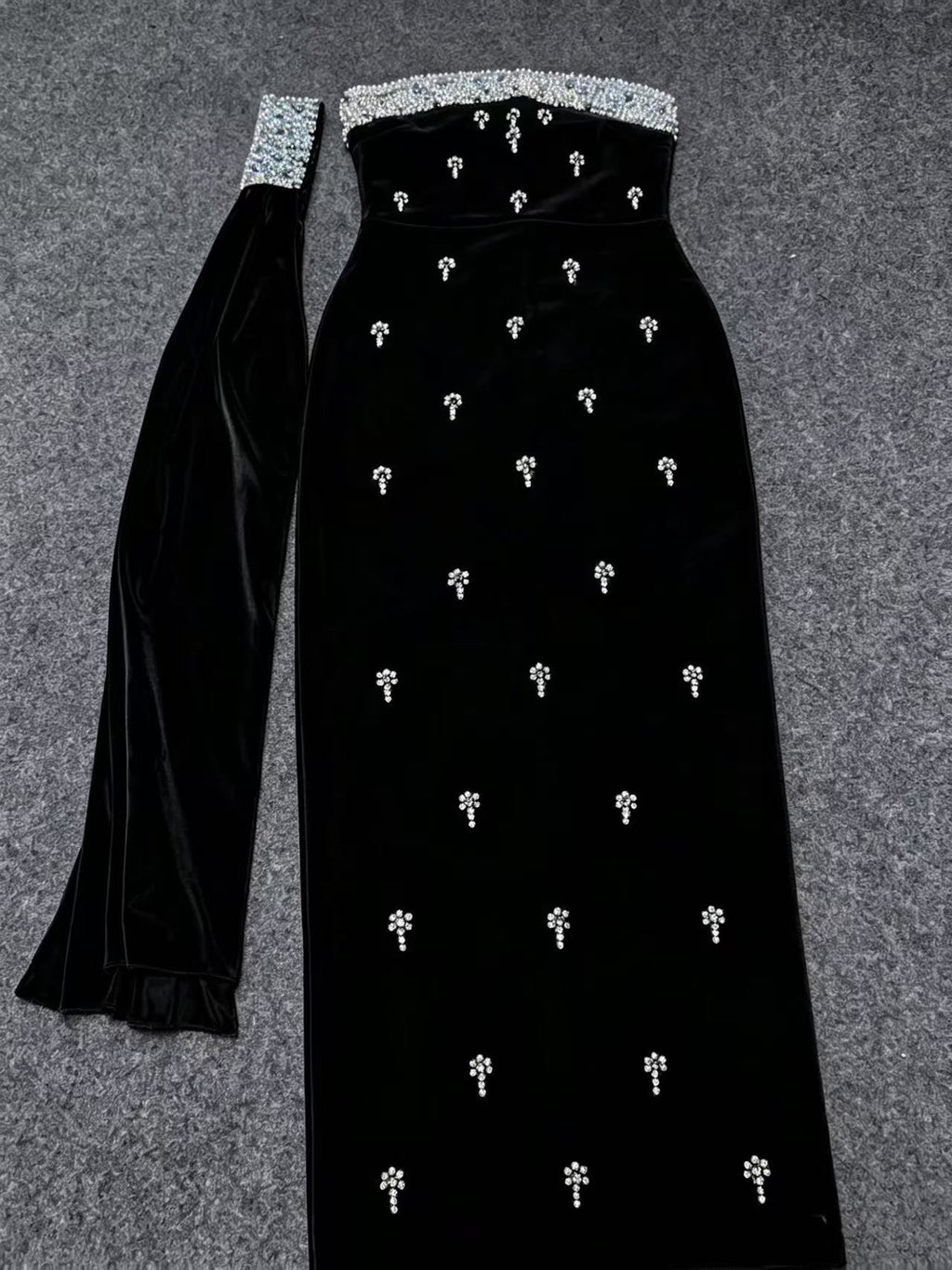 Strapless Bandage Dress with Full Rhinestones, Shiny and Elegant Long Gown