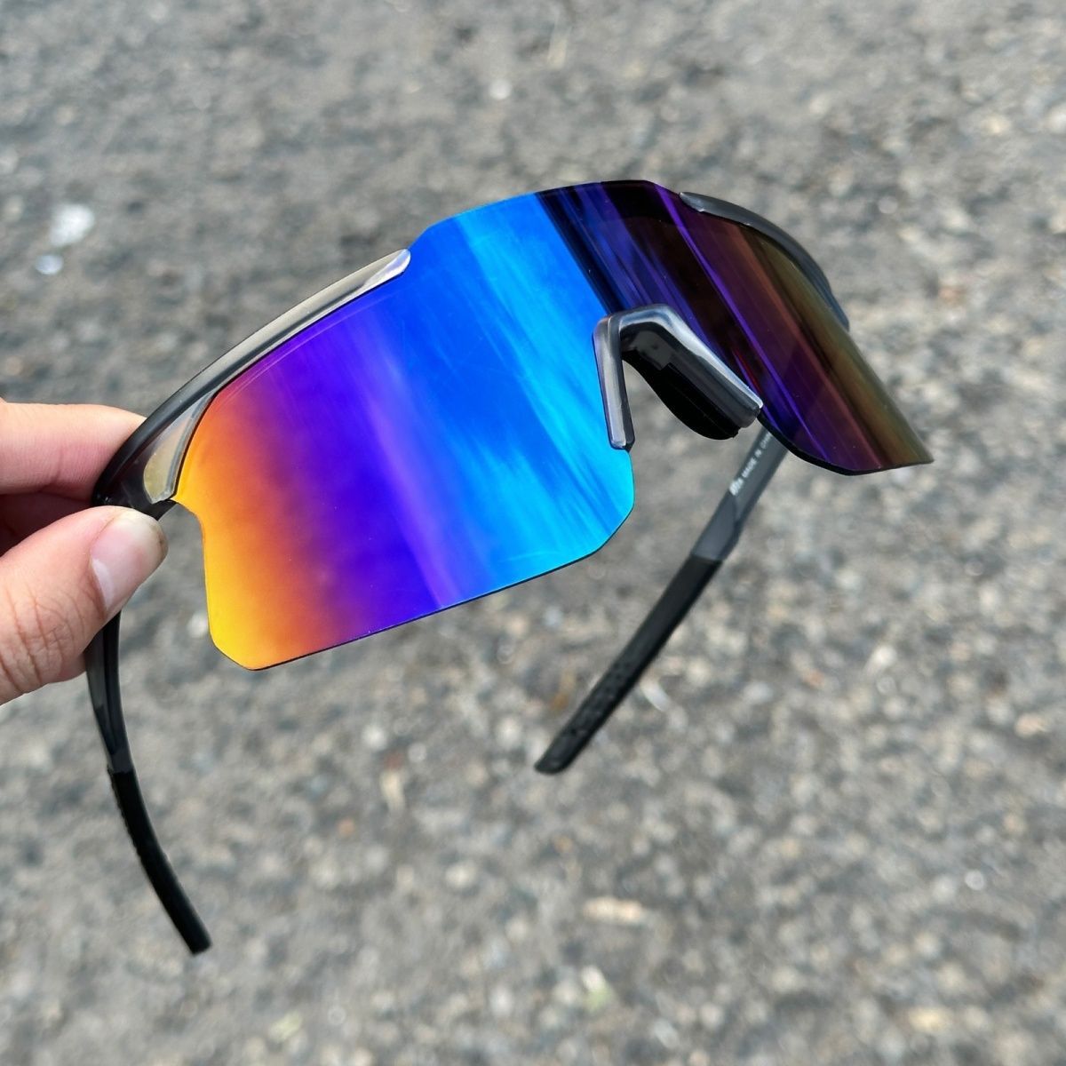 Cycling Goggles for Men, Large-frame Sunglasses for Hiking and Mountaineering