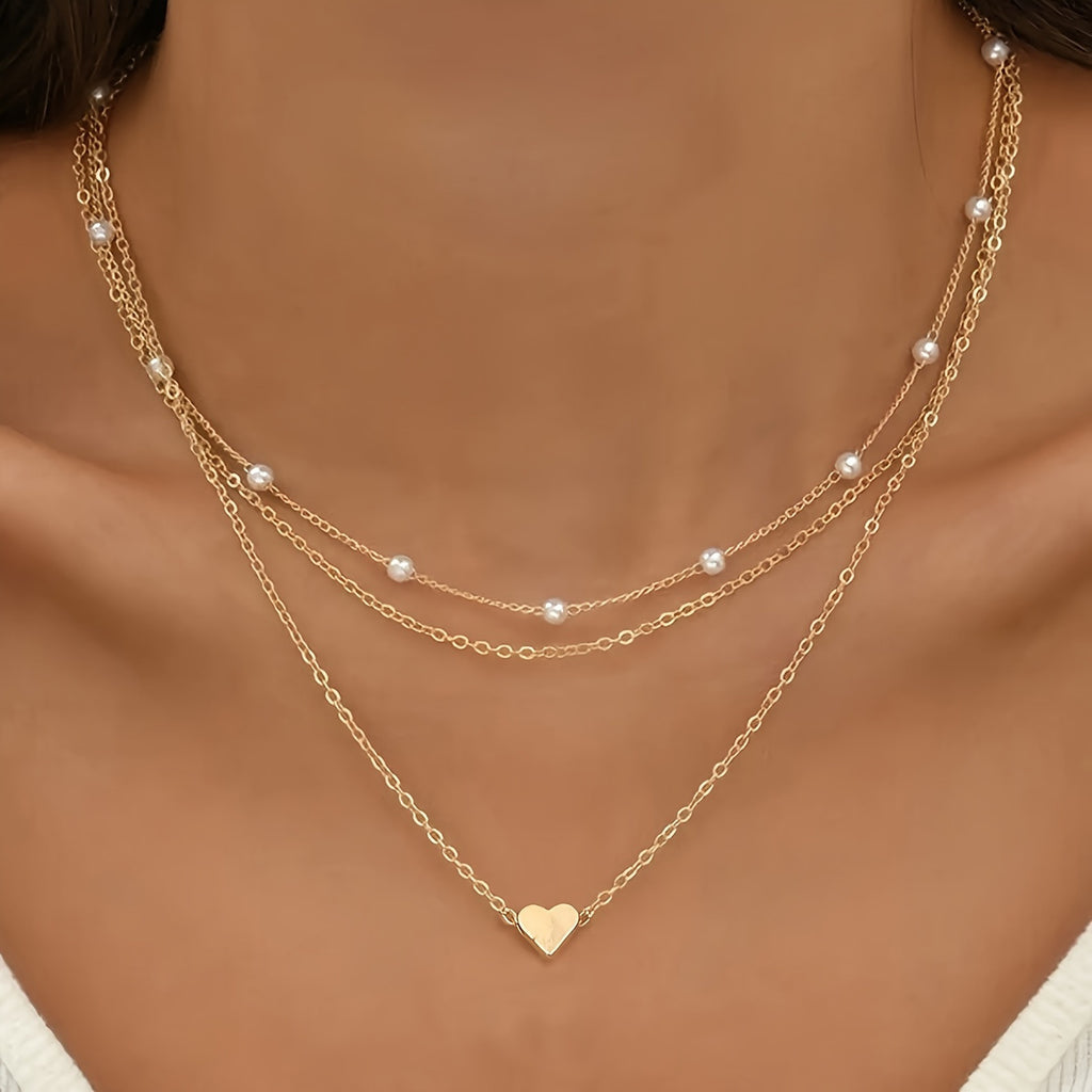 Layered clavicle necklaces
