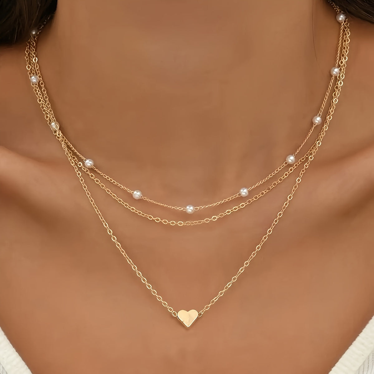 Layered clavicle necklaces