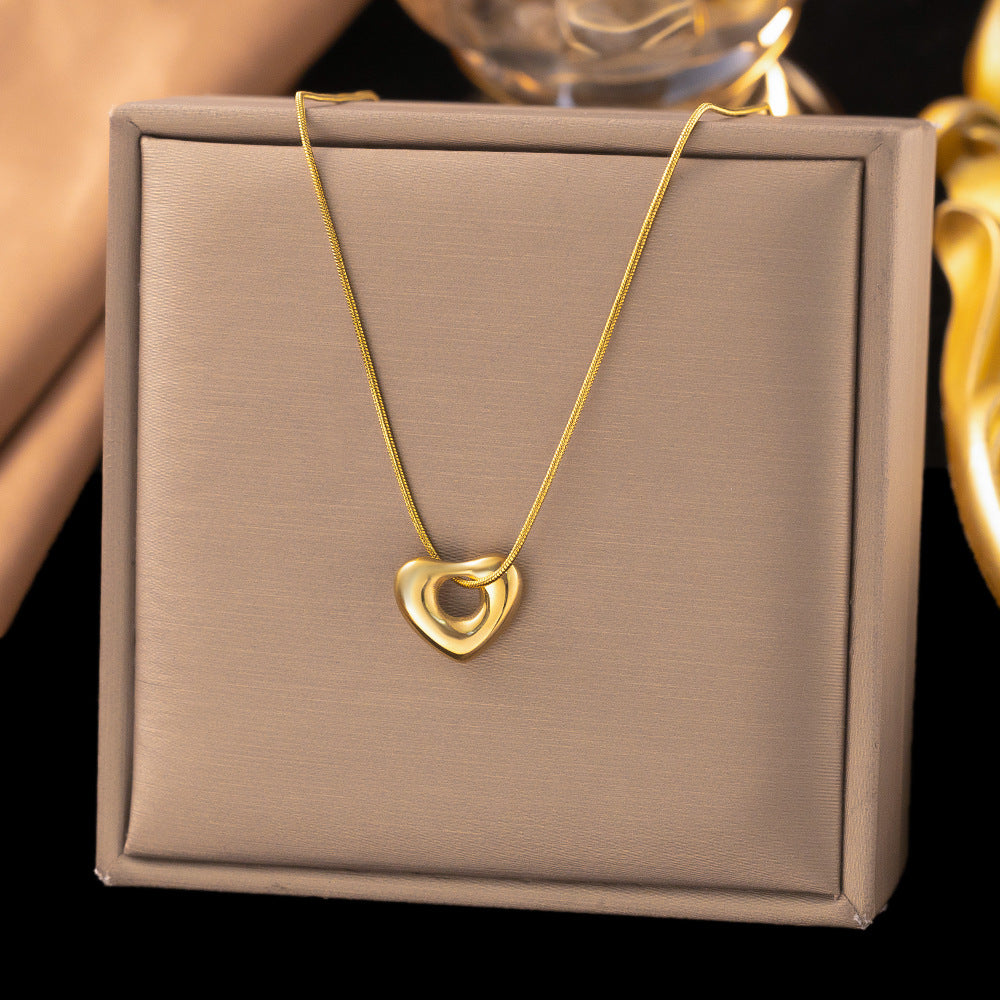 Titanium Steel Heart-Shaped Necklace for Women Fashion Heart Pendant Necklace