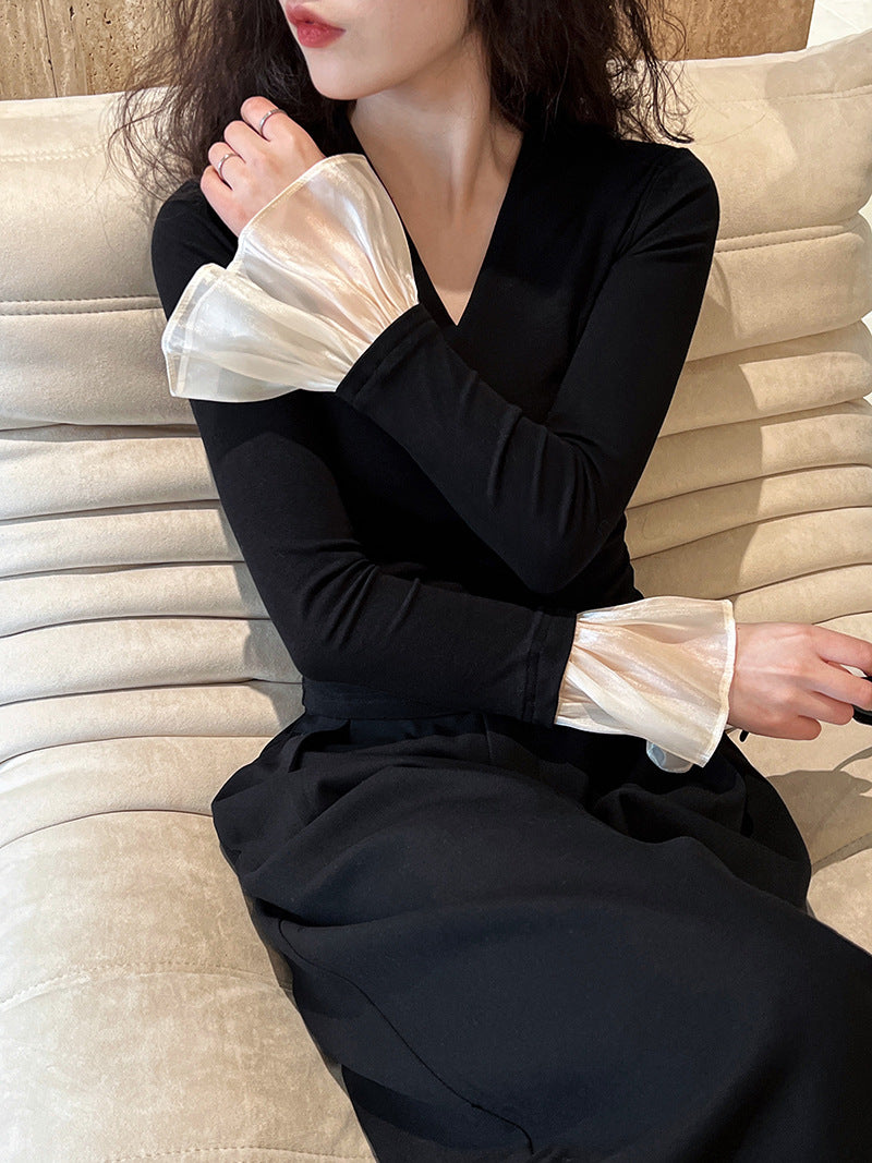 Womens V-Neck Bell Sleeve Knit Shirt