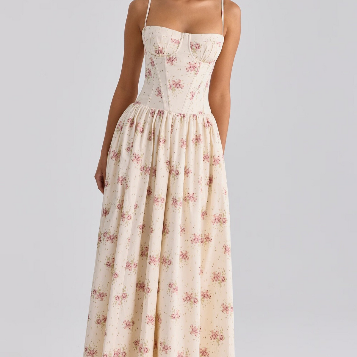 Elegant strapless dress