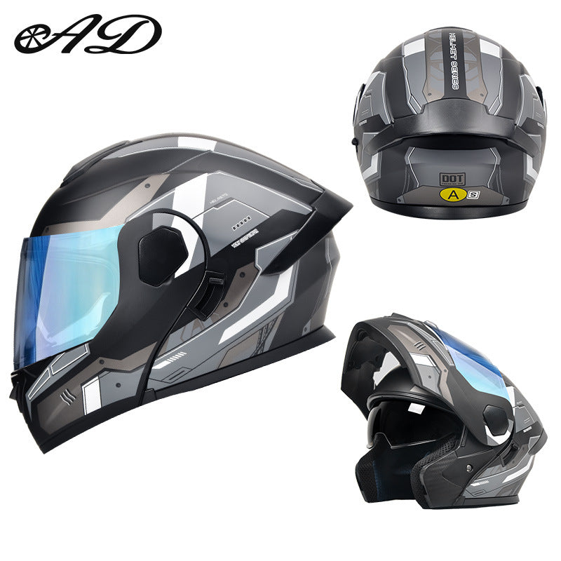 Motorcycle helmet with good ventilation in summer