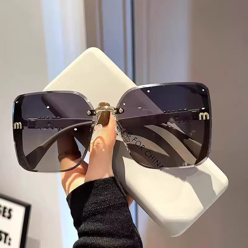 Large Frame Cut-Edge Sunglasses for Women, High-End Fashion Square Sunglasses