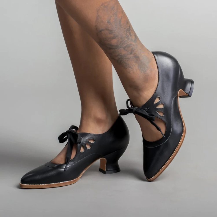 New Style Cut Out High-Heeled Lace-Up Large Size Women's Casual Shoes