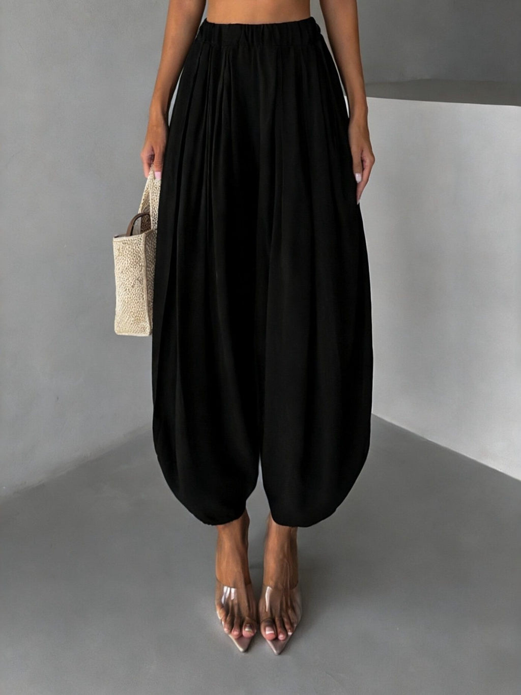 Elastic Waisted Solid Color Lantern Pants