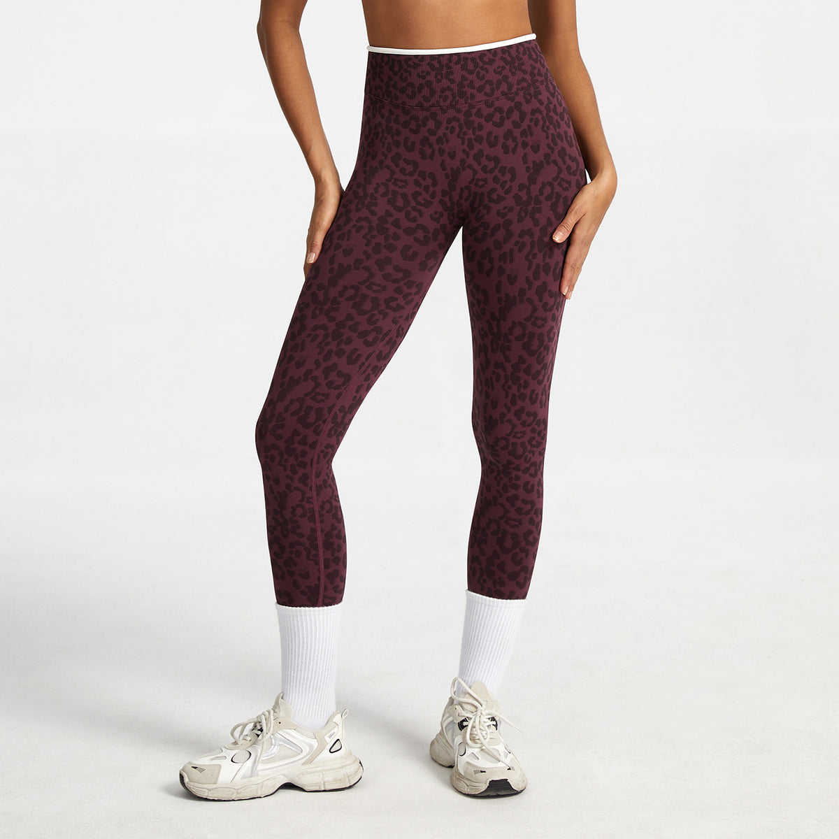 Seamless Yoga Set with Sports Bra and Leggings