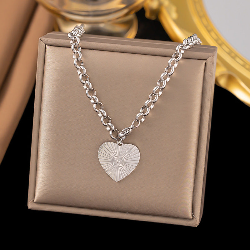 Titanium Steel Heart-Shaped Necklace for Women Fashion Heart Pendant Necklace