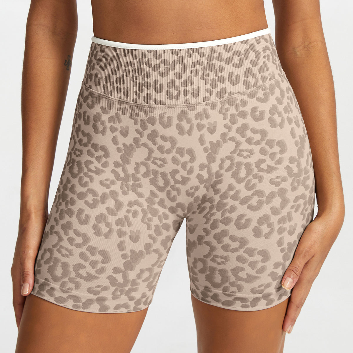 Seamless Yoga Set with Sports Bra and Leggings