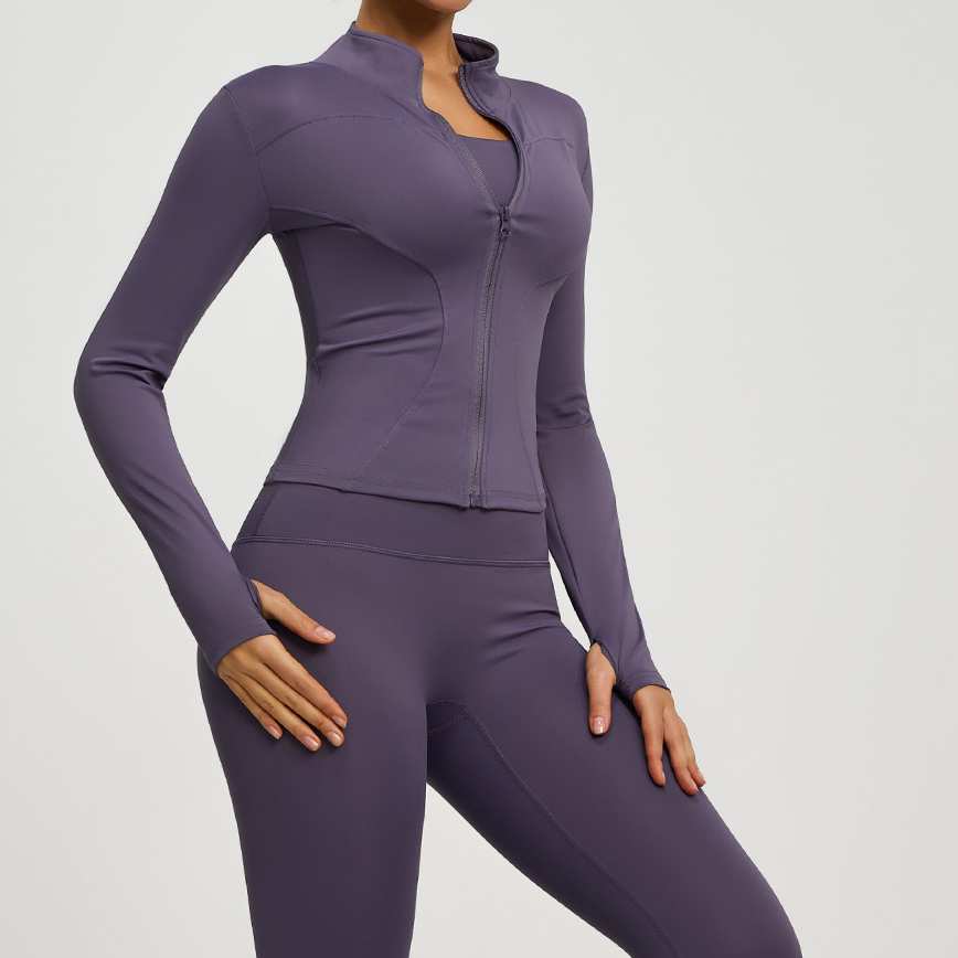 Lady's high-waisted yoga workout outfit