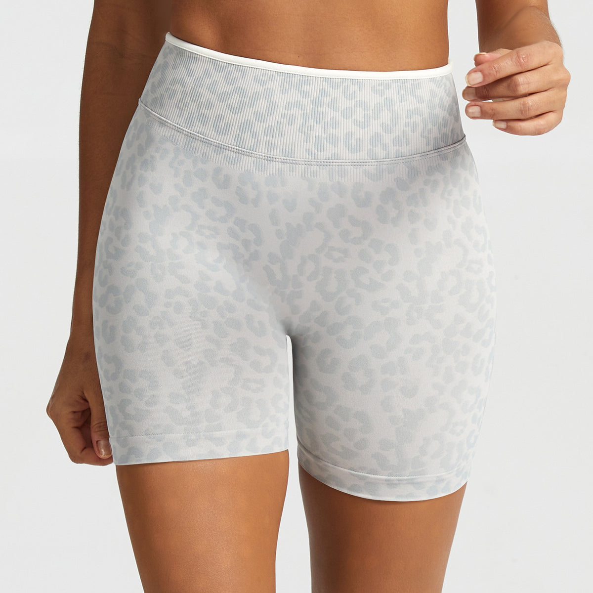 Seamless Yoga Set with Sports Bra and Leggings