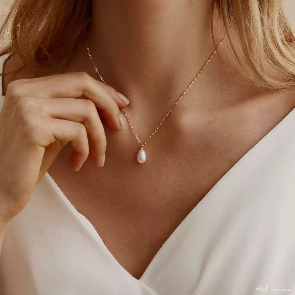 Freshwater Pearl Necklace with 925 Silver Chain