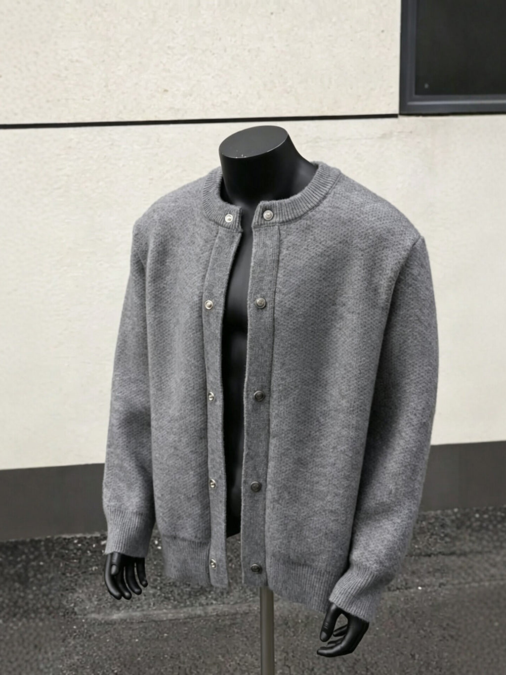 Men's thick unbuttoned knitted cardigan