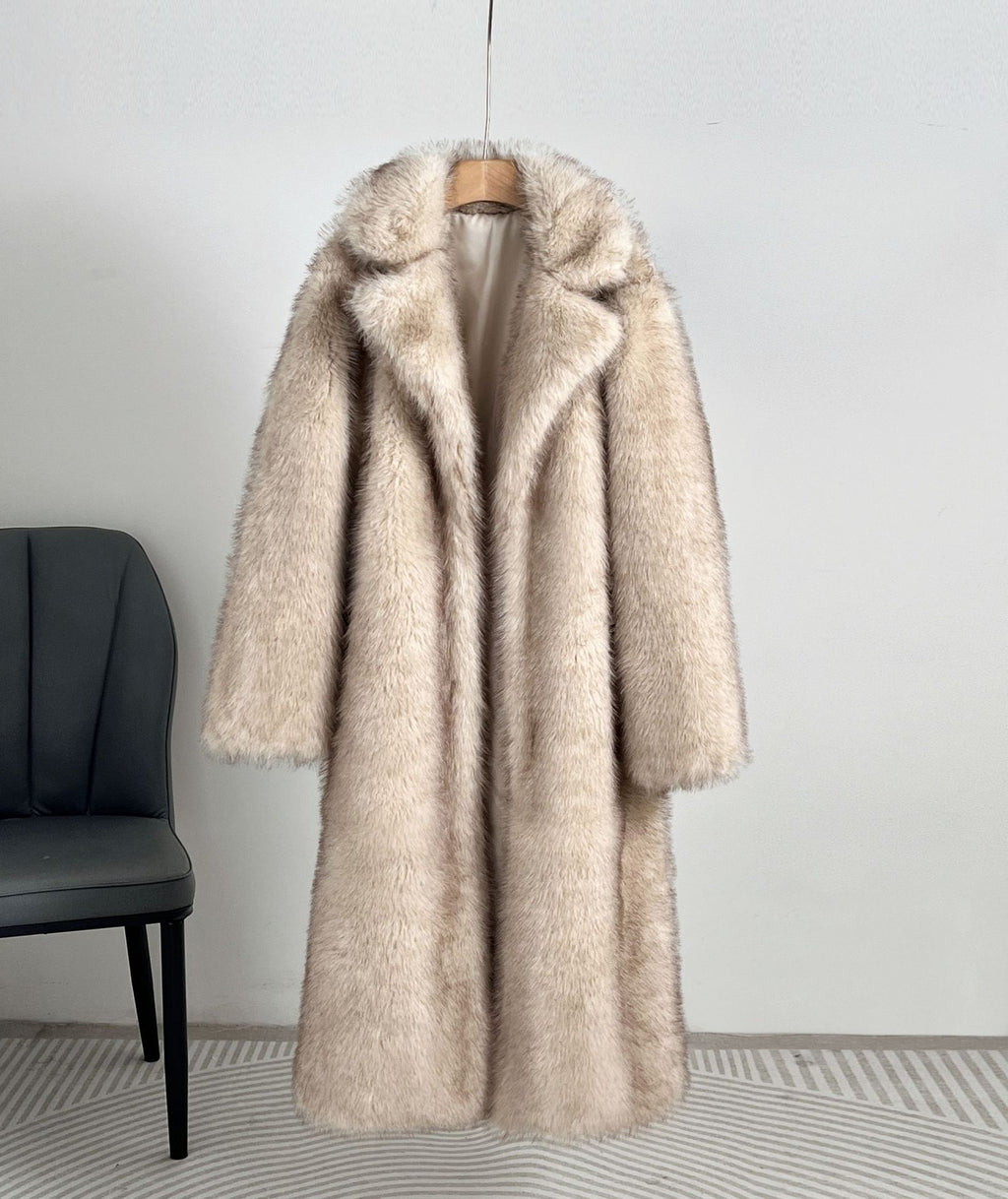 Women's Long Lapel Faux Fur Coat