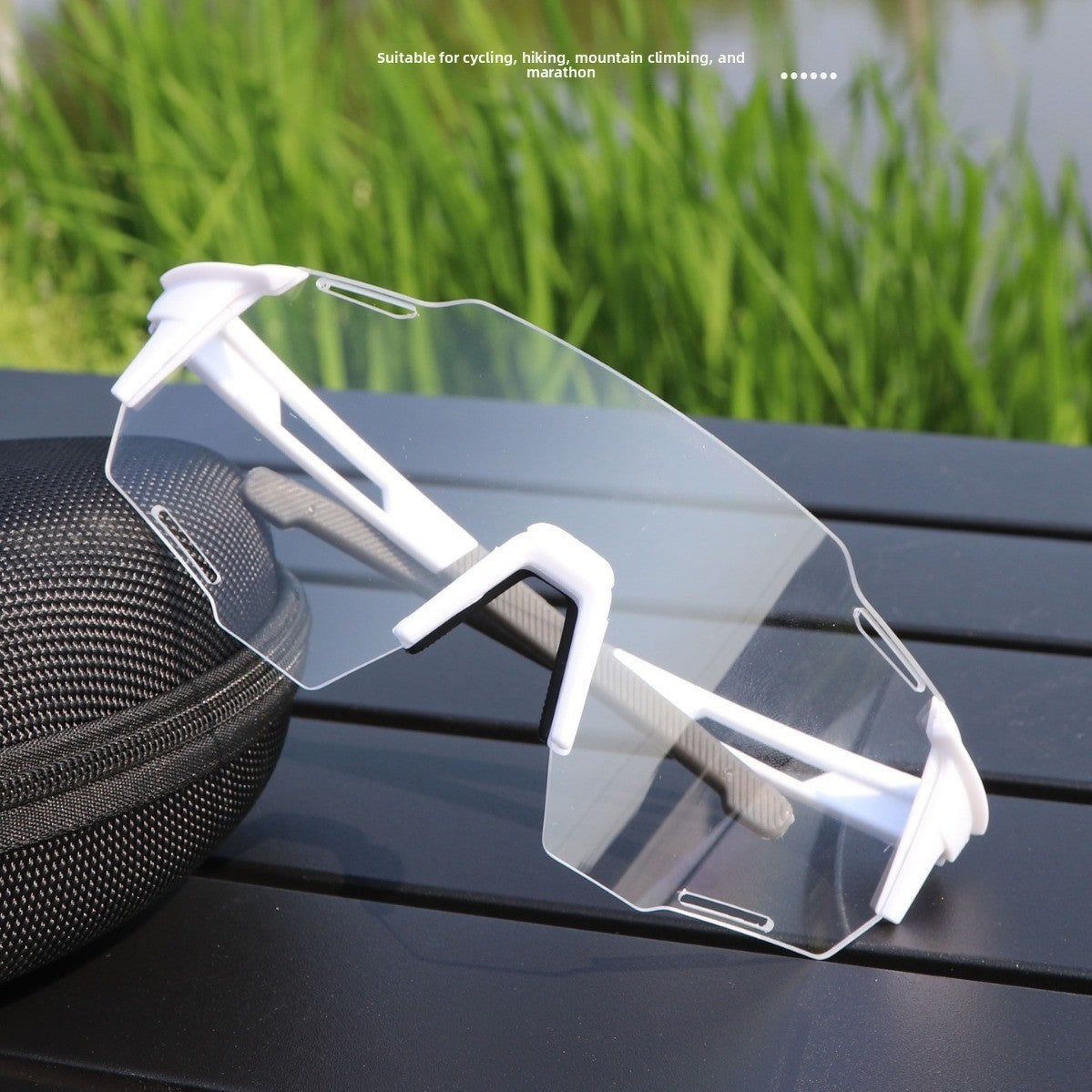 Photochromic Sports Goggles with Adjustable Arms