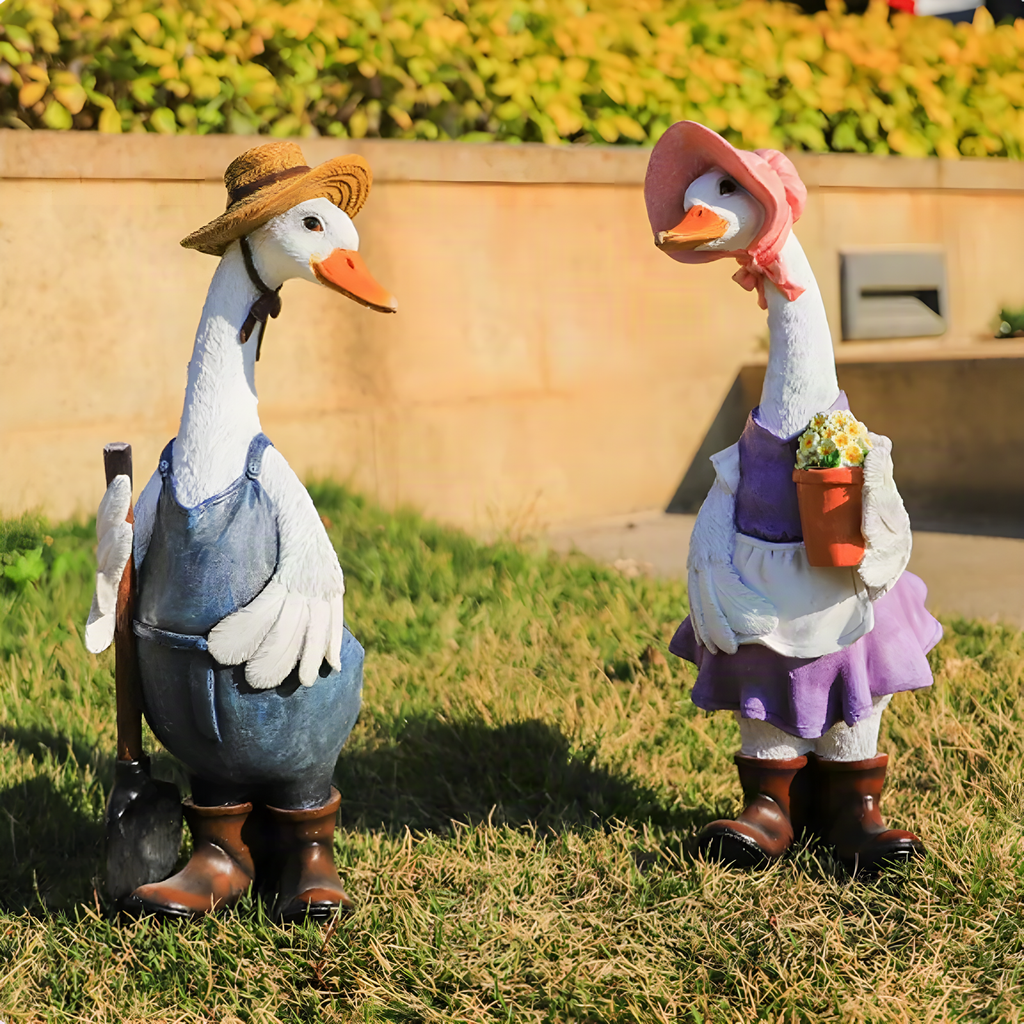 Resin Gardener Duck Figurines