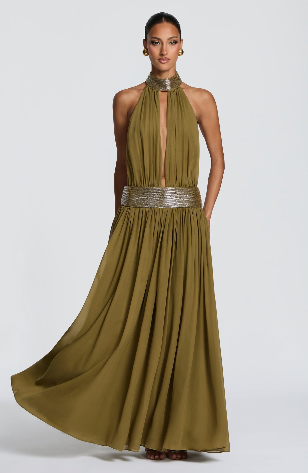 Backless sleeveless long chiffon dress