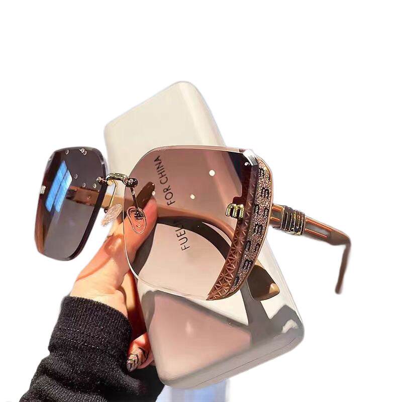 Large Frame Cut-Edge Sunglasses for Women, High-End Fashion Square Sunglasses