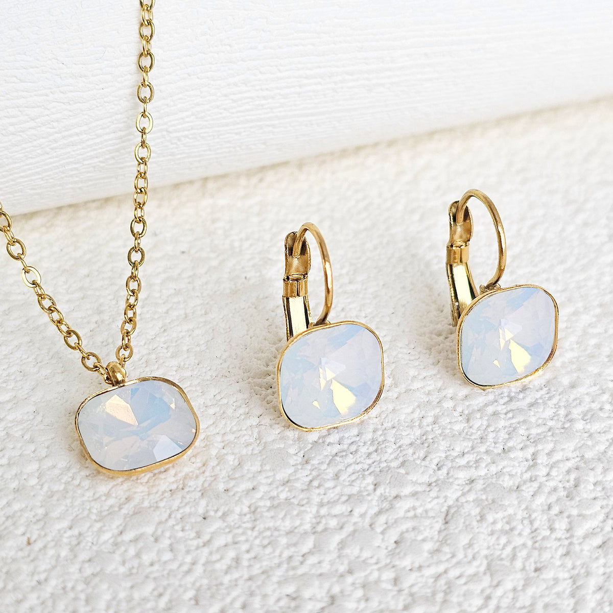 Square Zircon Jewelry with Gold Plated Finish