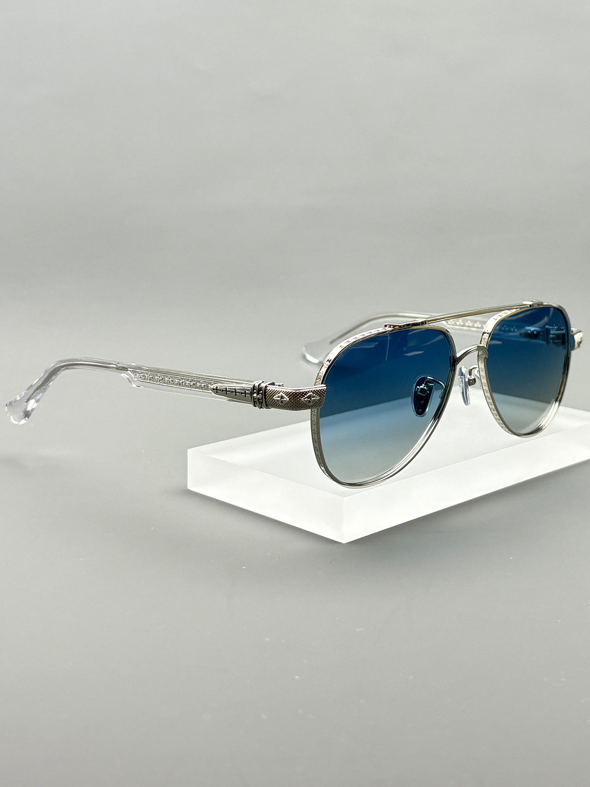 Pilot-Style Oversized Sunglasses