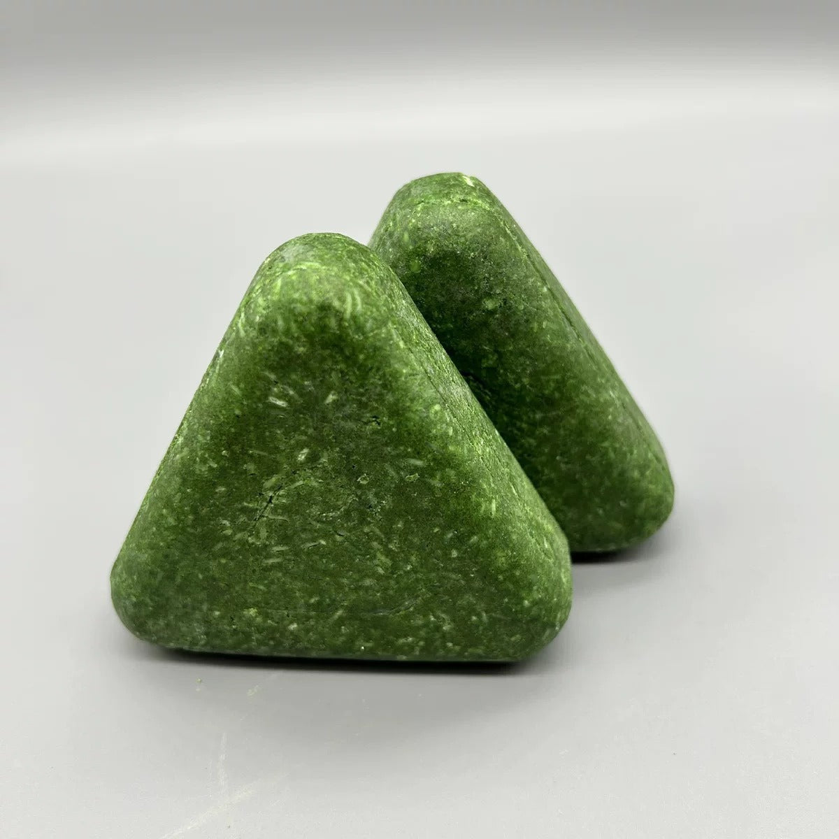 Black Chan Herbal Handmade Shampoo Soap with Usman Grass and Polygonum Multiflorum