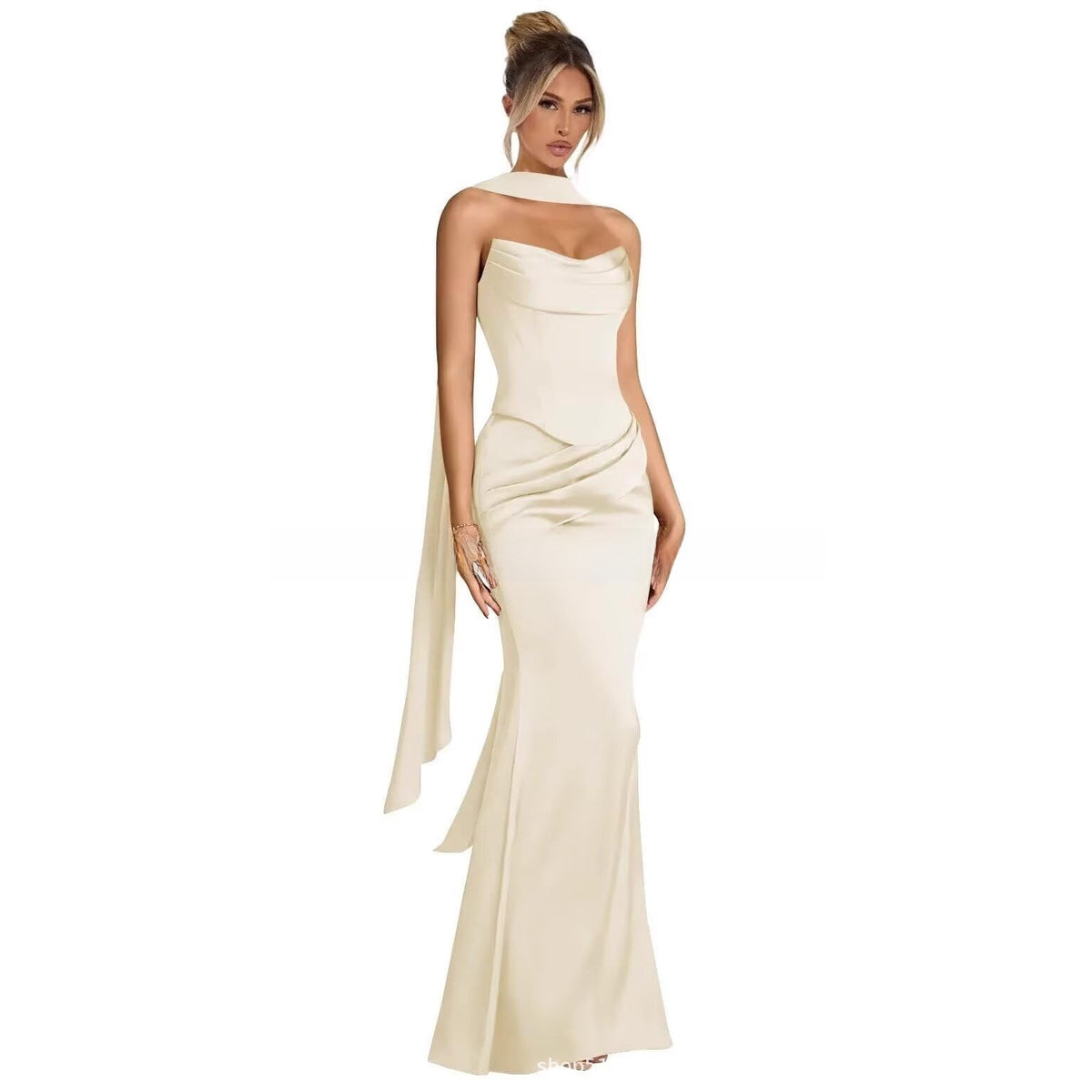 Women's Halter Neck Satin Fishtail Long Evening Dress
