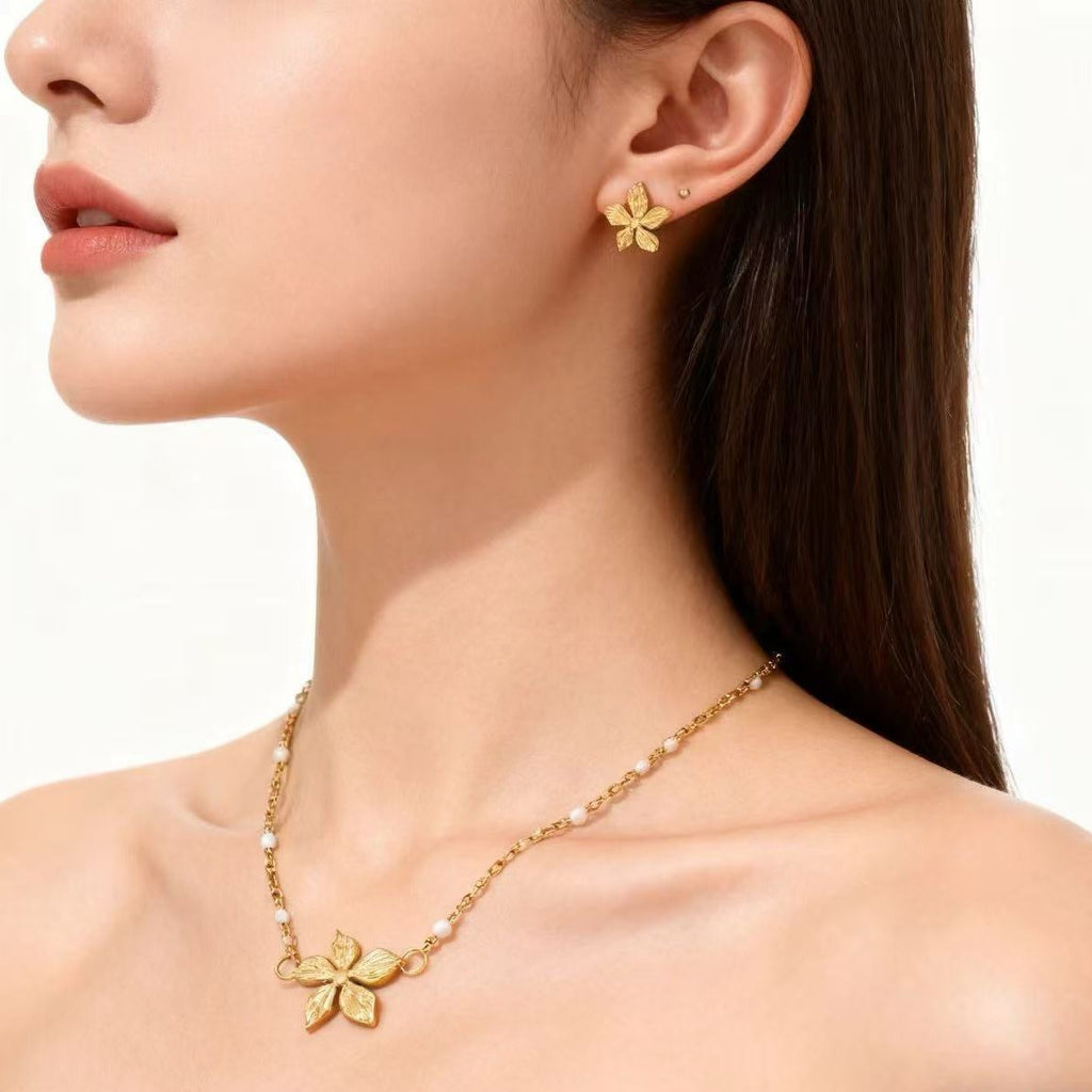 Petal-Inspired 'Instagram-Style' Stud Earrings and Necklace