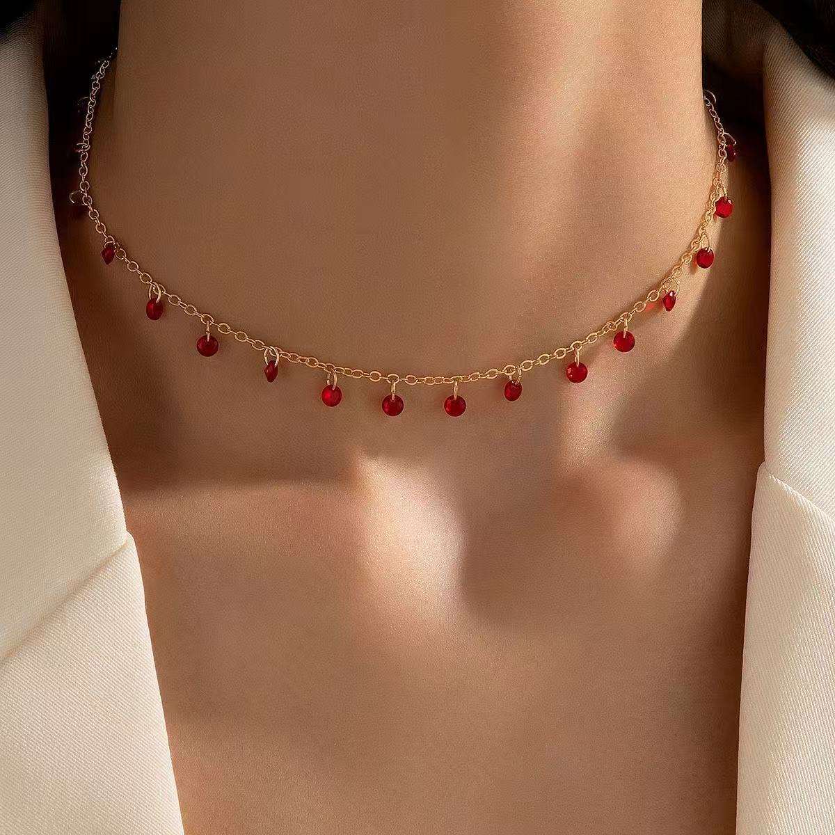 Clavicle Chain Pendant Necklace