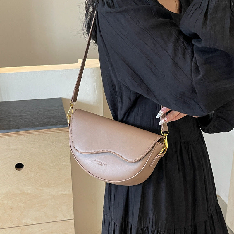 Fashion Shoulder Crossbody Saddle Bag