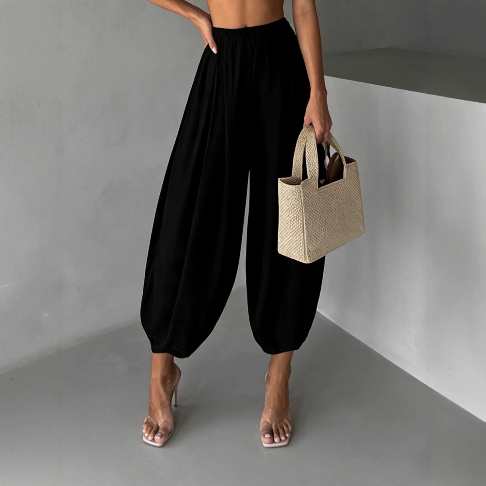 Loose-Fitting Harem-Style Air Pants